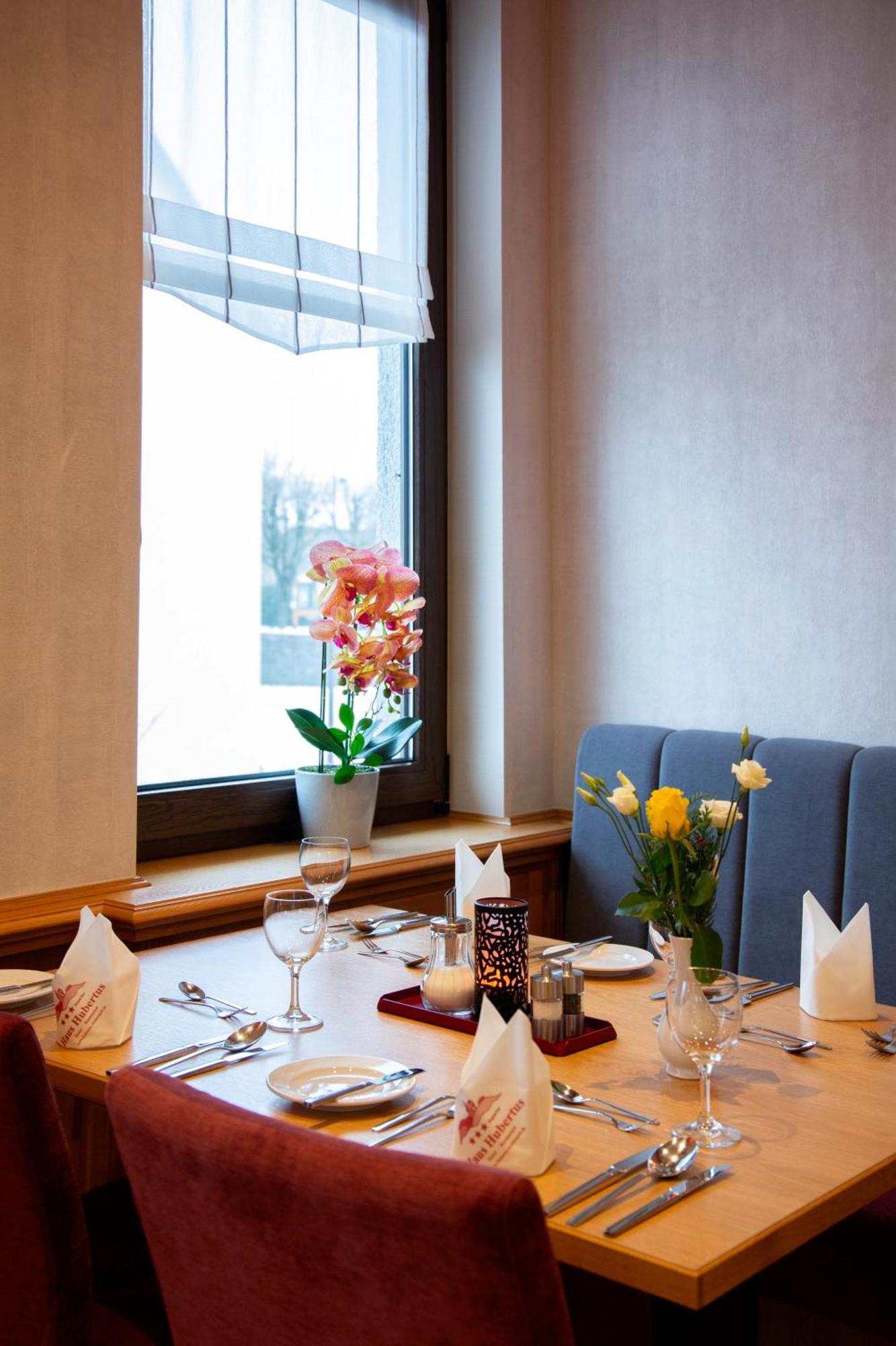 ホテル Haus Hubertus Winterspelt エクステリア 写真