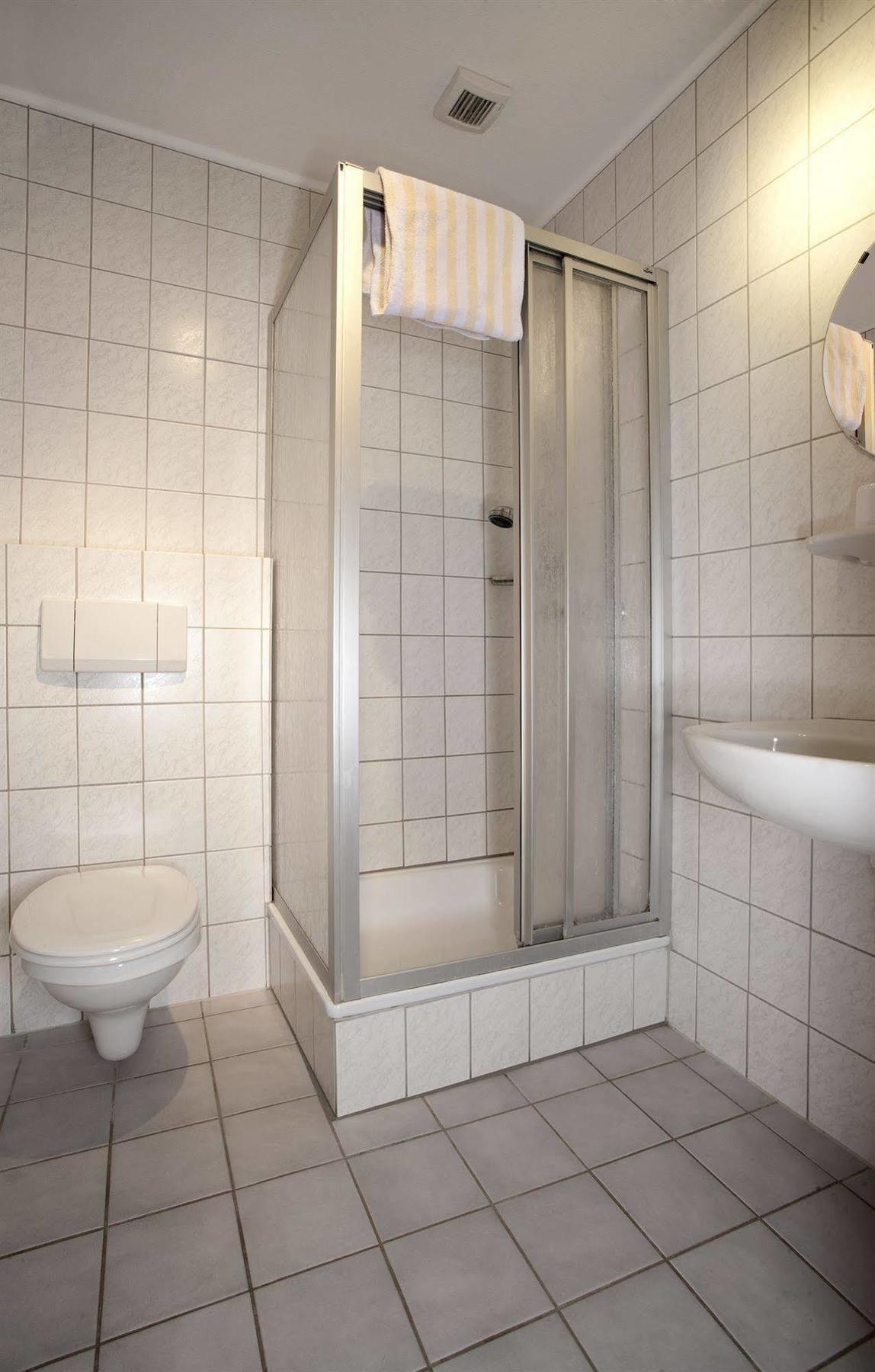ホテル Haus Hubertus Winterspelt エクステリア 写真